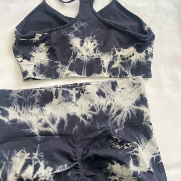 Tie-Dye Activewear Set - Picture 2 of 3